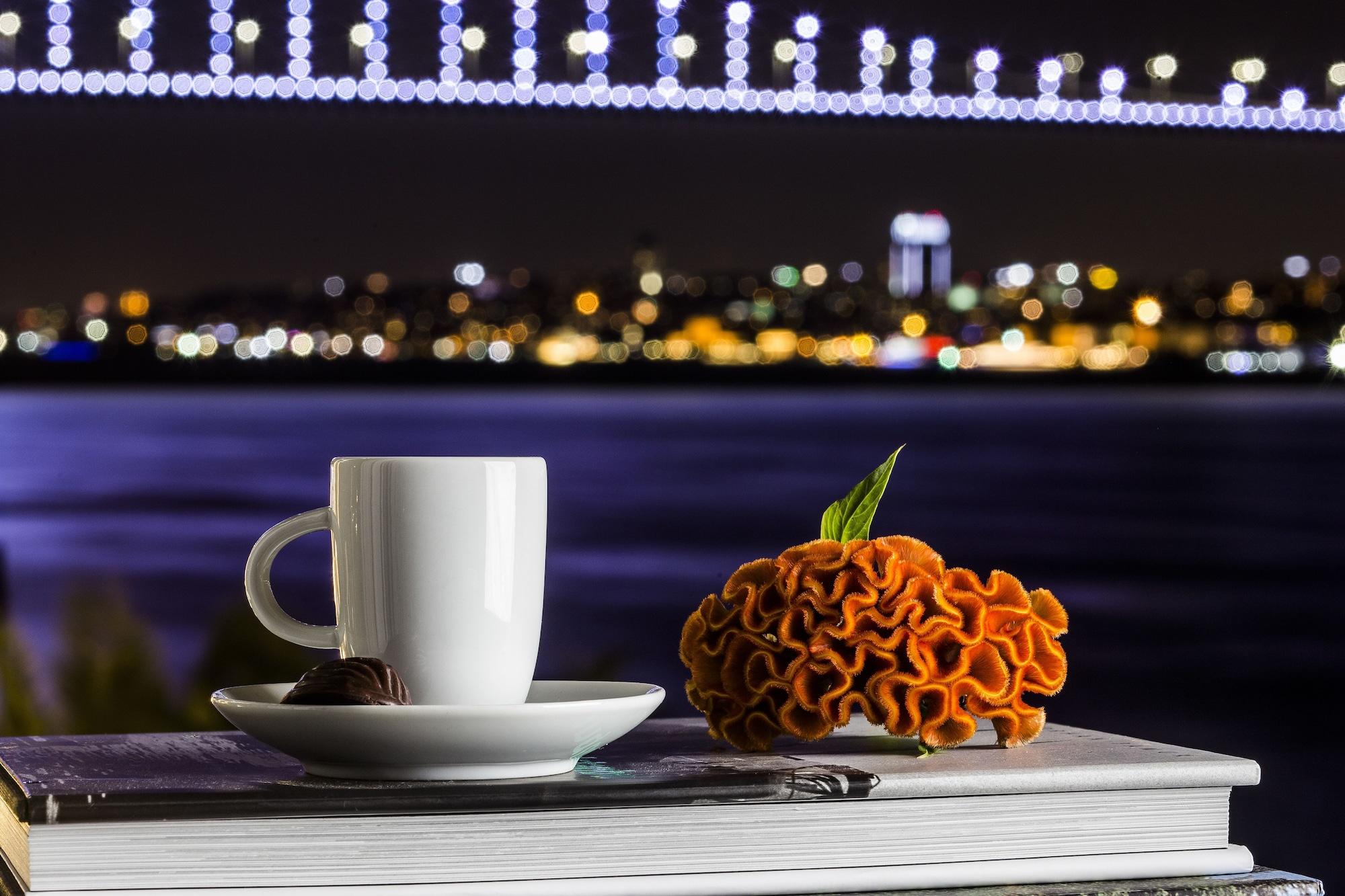 Bosphorus Palace Hotel Истанбул Екстериор снимка
