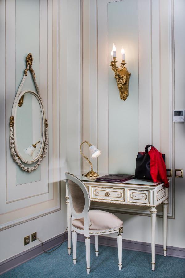 Bosphorus Palace Hotel Истанбул Екстериор снимка