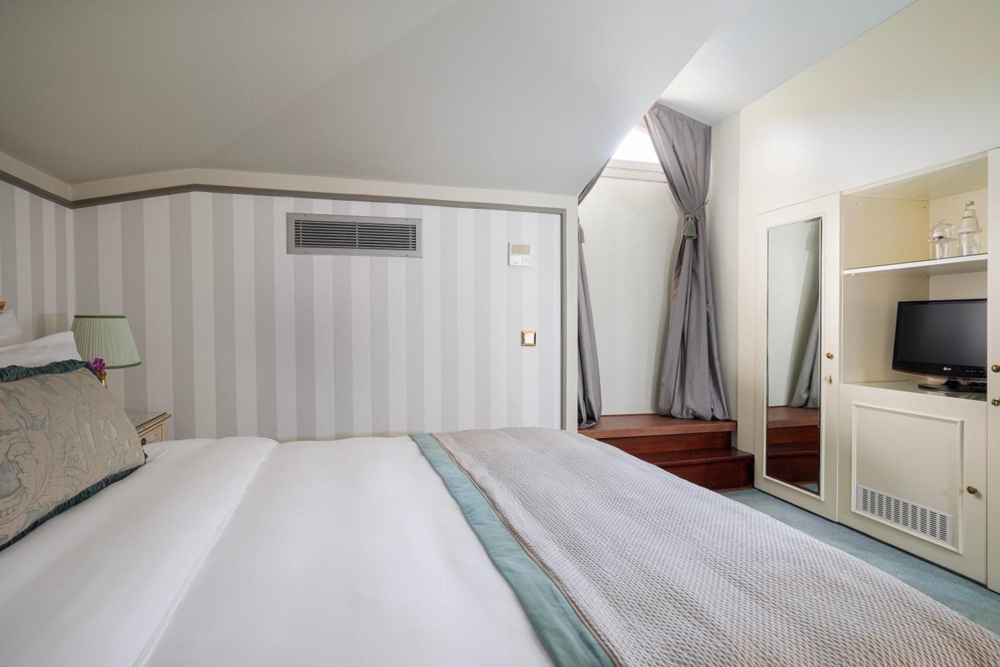 Bosphorus Palace Hotel Истанбул Екстериор снимка
